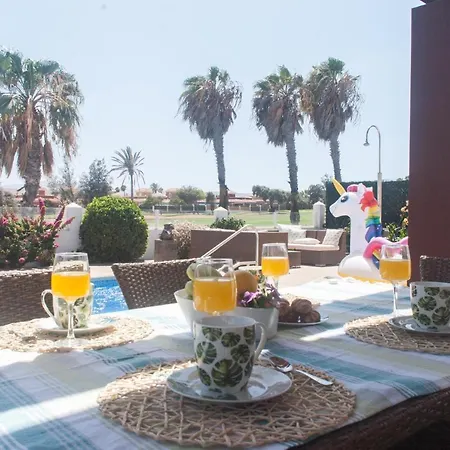 La Estancia Golf - 3 Bedrooms, Aircon, Private Pool, Wifi